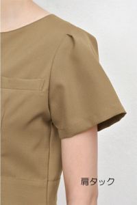 ワンピース半袖　肩タック