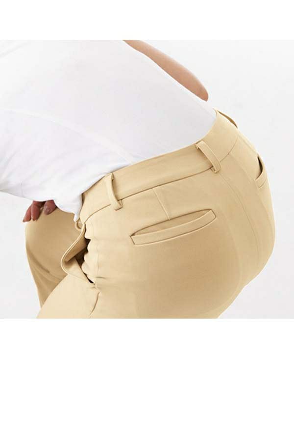 テーパードパンツ　ストレッチ