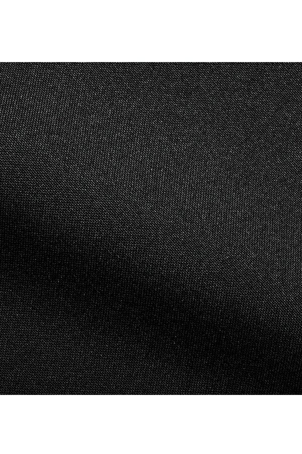 男性ノータックパンツ　生地ＵＰ