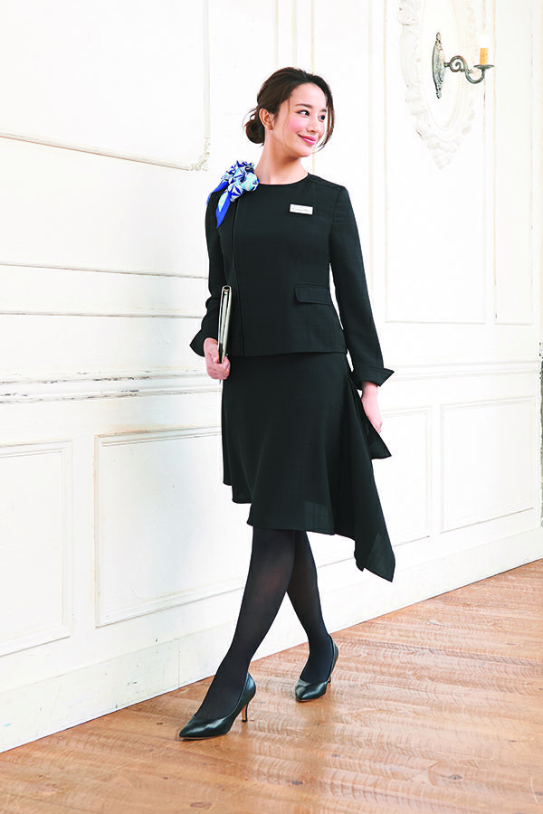 スカート（シャドーチェック）　全身　黒