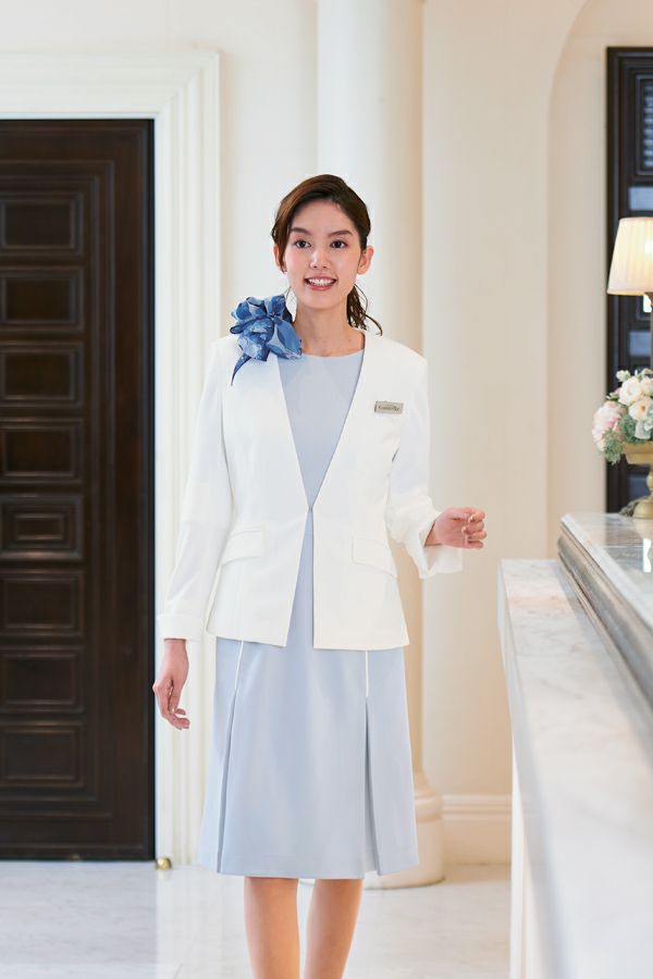 ワンピース半袖　全身