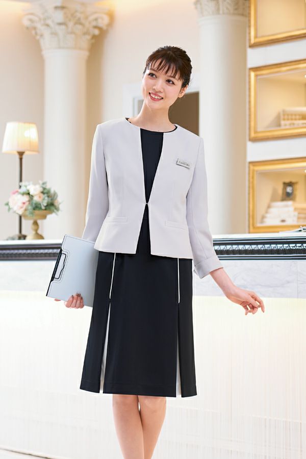 ワンピース半袖　全身