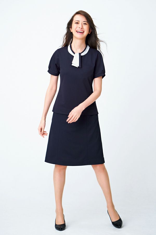 Aラインスカート　全身