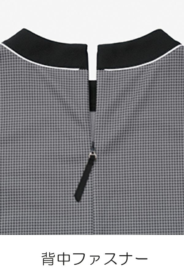 プルオーバー半袖　ファスナー