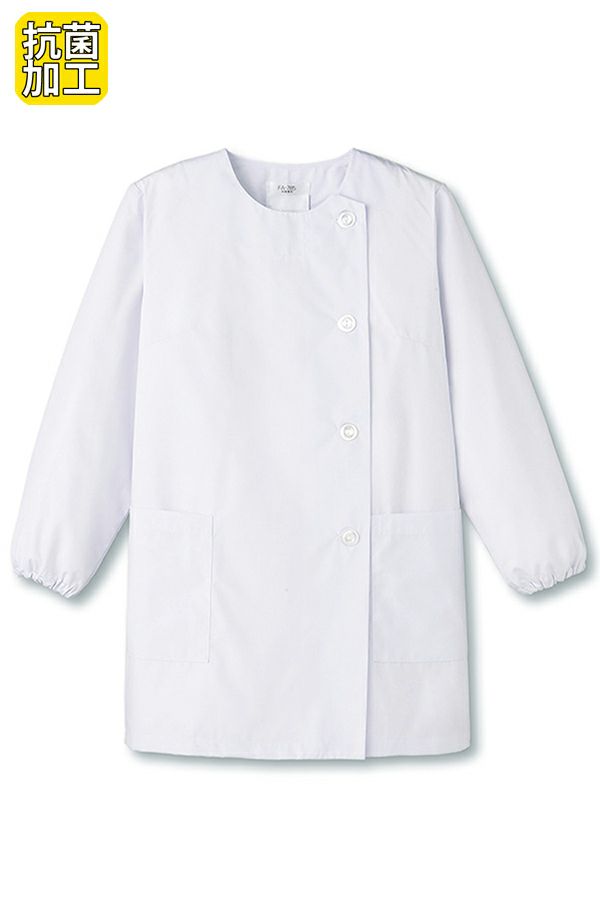 女性白衣　長袖　正面